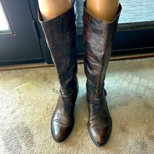 Bjorn brown knee high distressed crinkle leather boot size 9